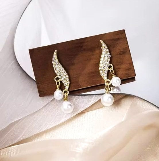 Korean Zircon S Shape Crystal Leaf Drop Elegant Pearl Earing