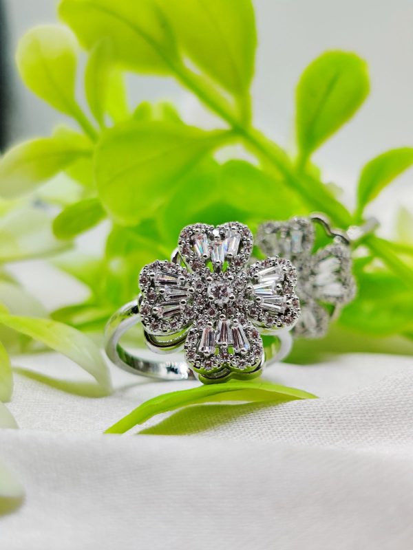 Imported Dazzling Movable Floral Blossom Rings | Luxurious Trendy Design | Adjustable Ring