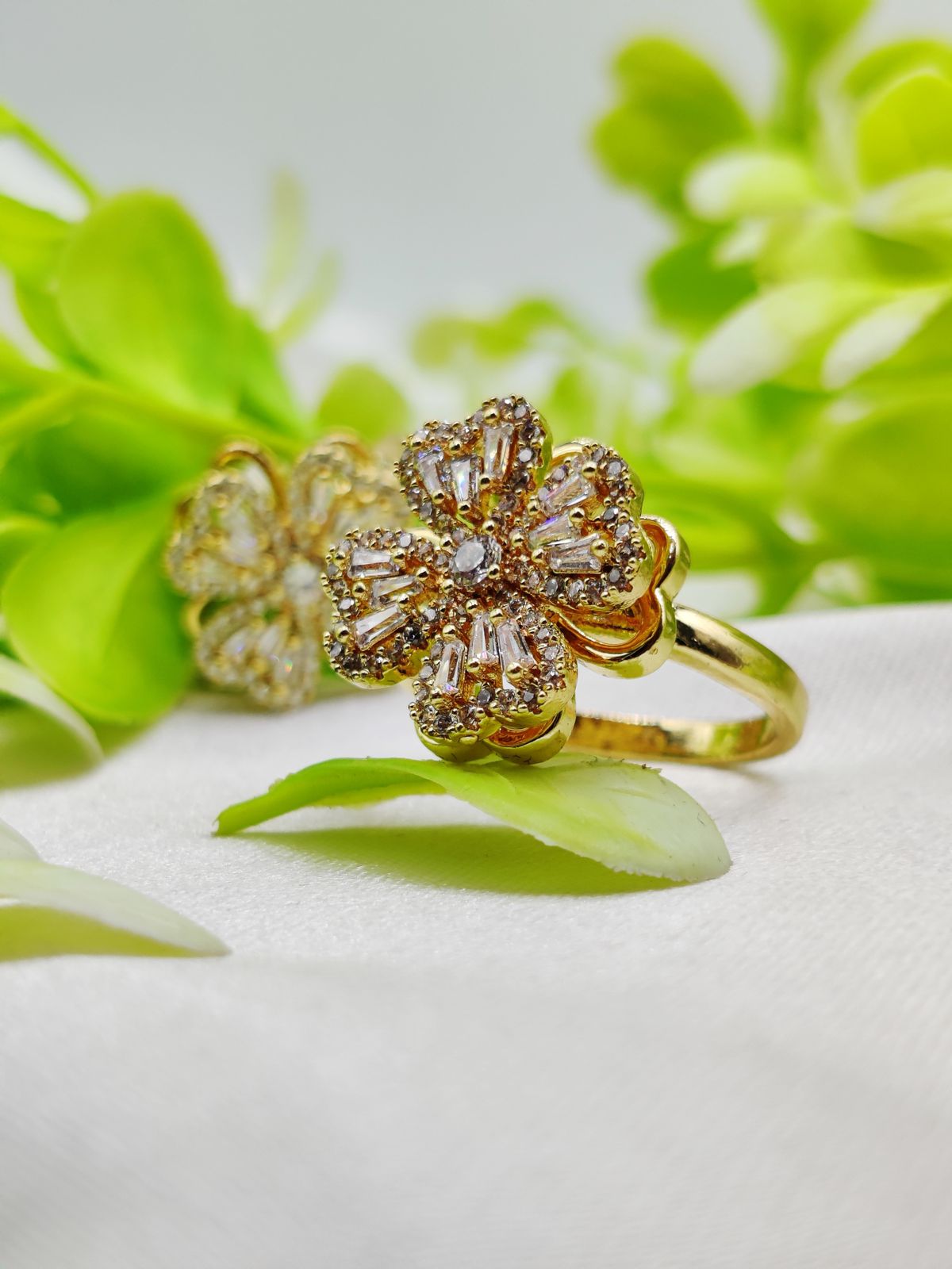 Imported Dazzling Movable Floral Blossom Rings | Luxurious Trendy Design | Adjustable Ring