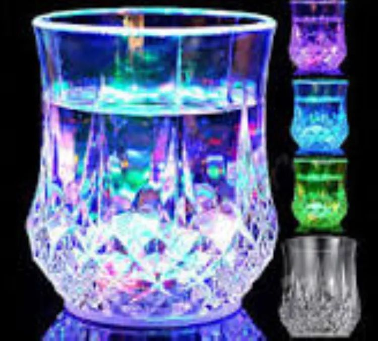 Enchanting Color Changing LED Mug | Glowing Pineapple Design Inductive Rainbow LED Cup