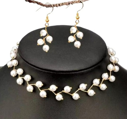 New Trendy Style Zig Zag Choker Necklace With Earrings | Elegant Look Set With Limited Stock