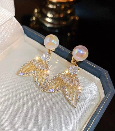 Luxury Golden Fishtail Sparkling Crystal Rhinestones Pearl Earrings | Top Trending Design Earrings