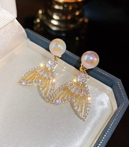Luxury Golden Fishtail Sparkling Crystal Rhinestones Pearl Earrings | Top Trending Design Earrings