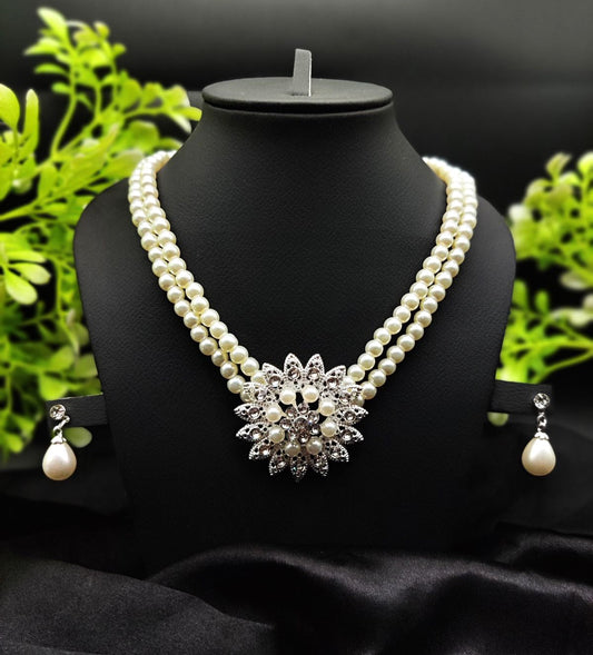 Imported Graceful Pearl Necklace Set With Exquisite Floral Pendant 🌟 | Luxury Look For Less